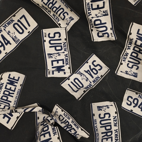 SUPREME LICENSE PLATE PUFFER - SIZE XL - Picture 5 of 9